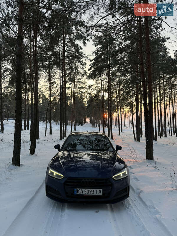 Купе Audi A5 2018 в Киеве