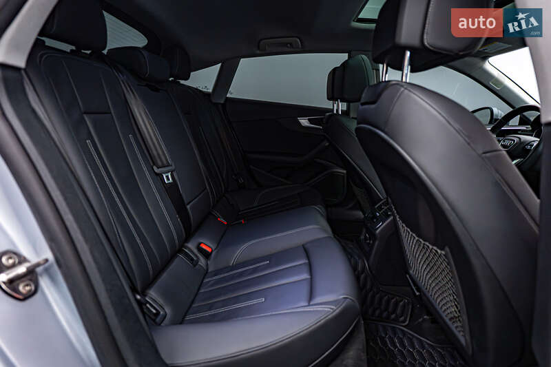 Лифтбек Audi A5 2021 в Киеве