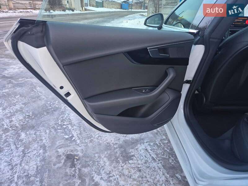 Купе Audi A5 2018 в Києві