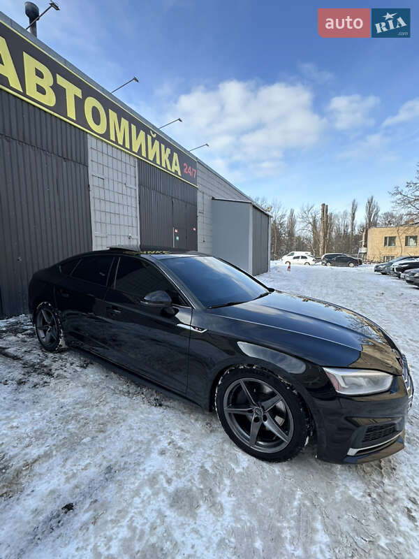 Купе Audi A5 2018 в Киеве