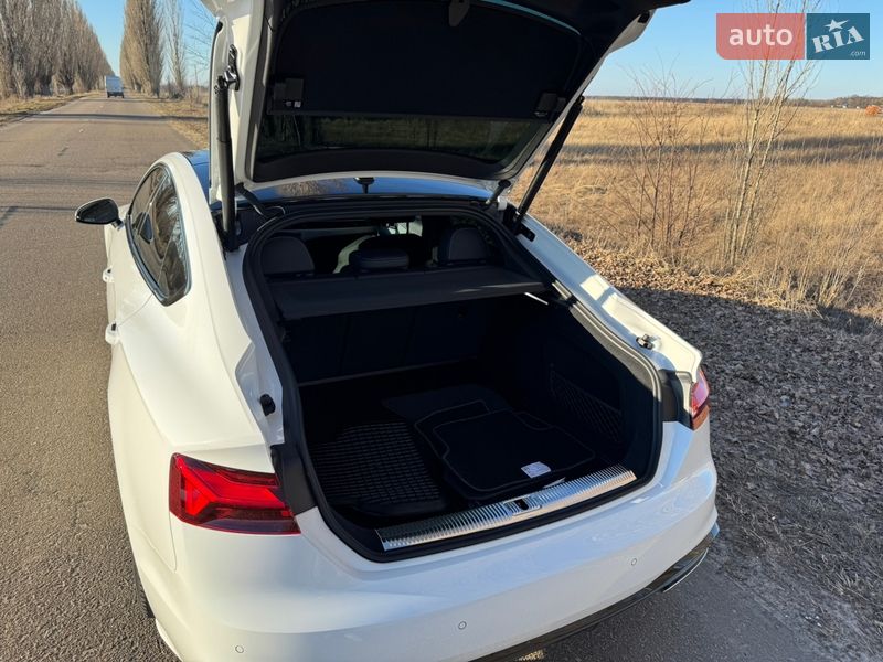 Лифтбек Audi A5 2022 в Киеве
