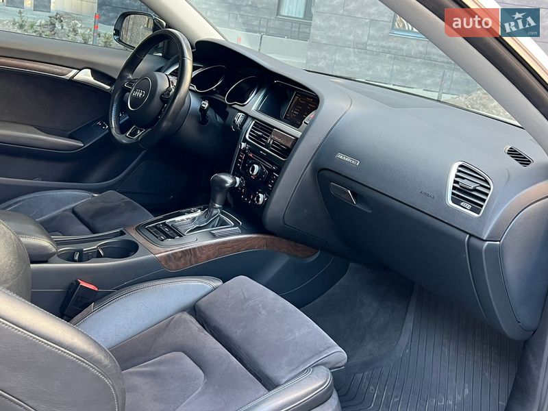 Купе Audi A5 2013 в Киеве
