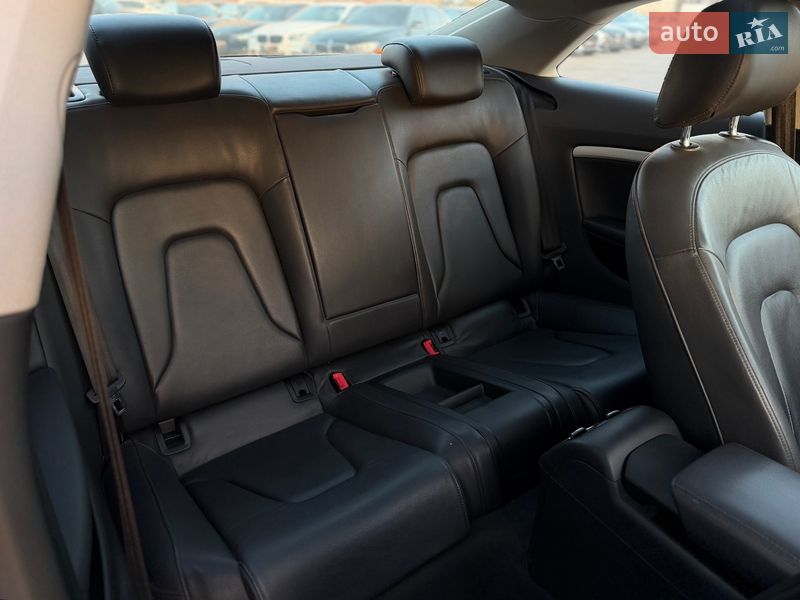 Купе Audi A5 2011 в Шептицькому