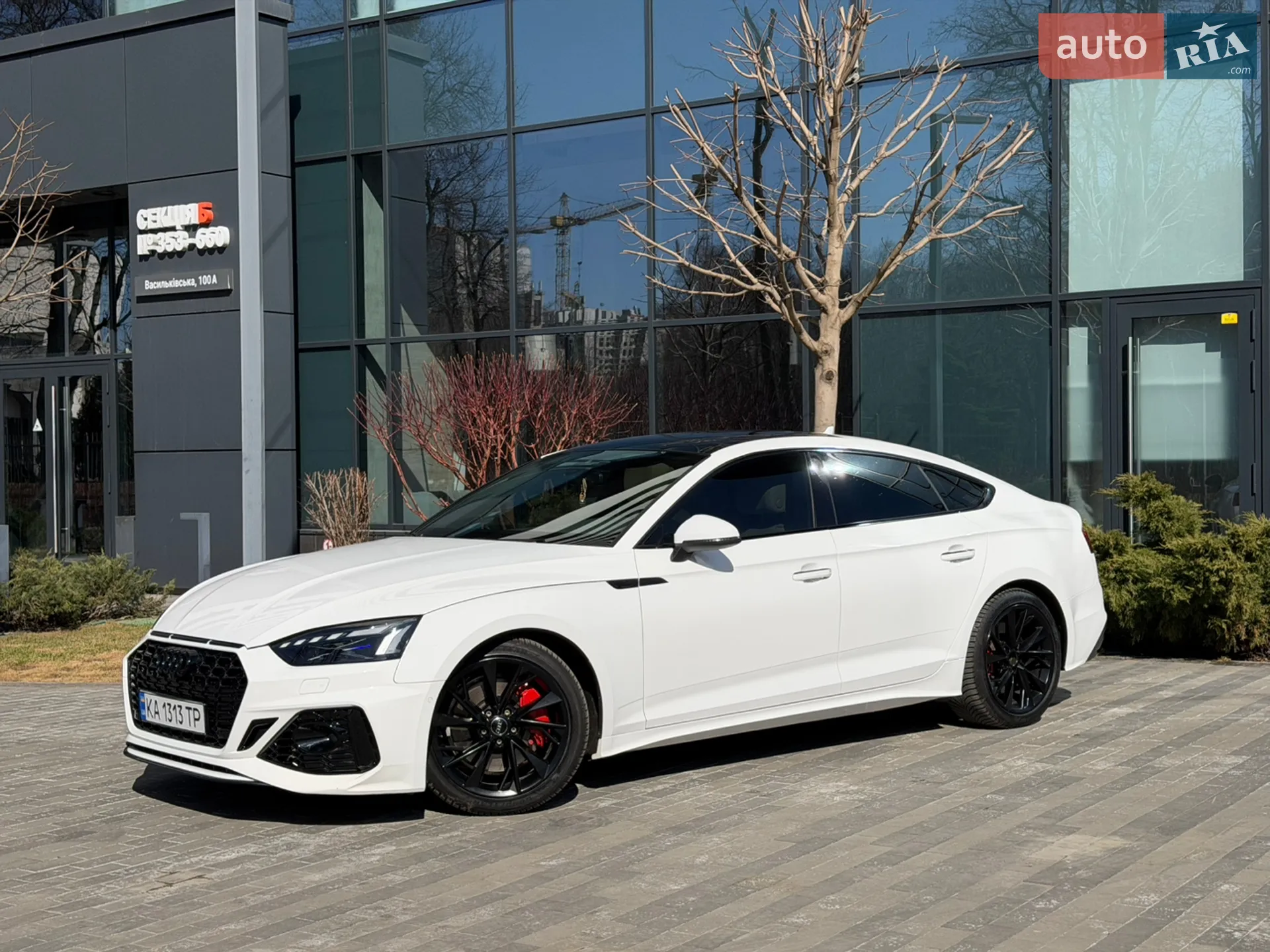 Audi A5 2020 VIN WAUANCF55LA008570 фото оголошення 14 з 22
