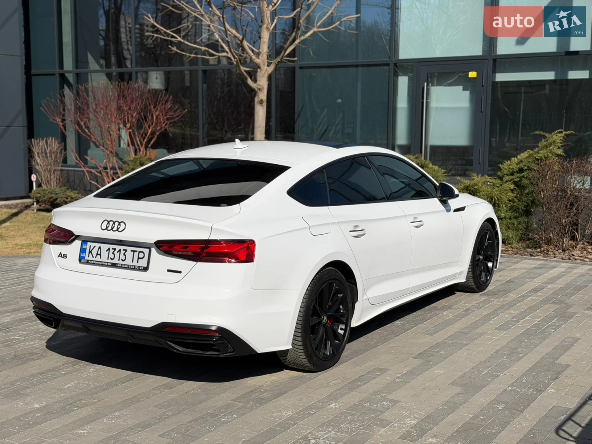 Audi A5 2020 VIN WAUANCF55LA008570 фото оголошення 16 з 22