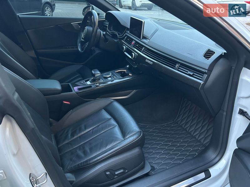 Купе Audi A5 2017 в Киеве