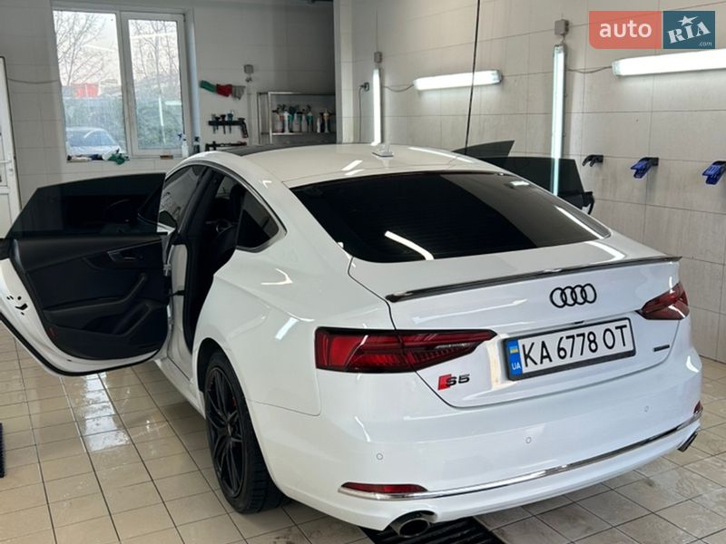 Купе Audi A5 2017 в Киеве