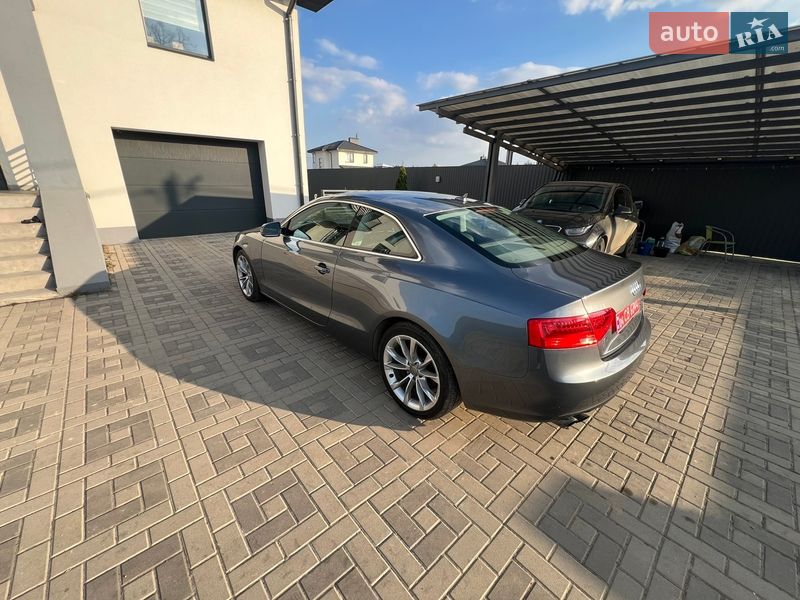 Купе Audi A5 2013 в Киеве