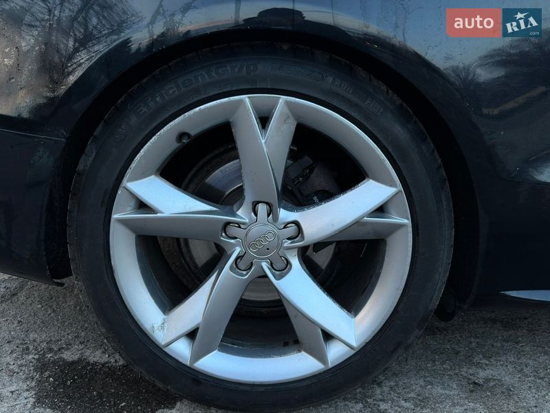 Купе Audi A5 2010 в Яготині
