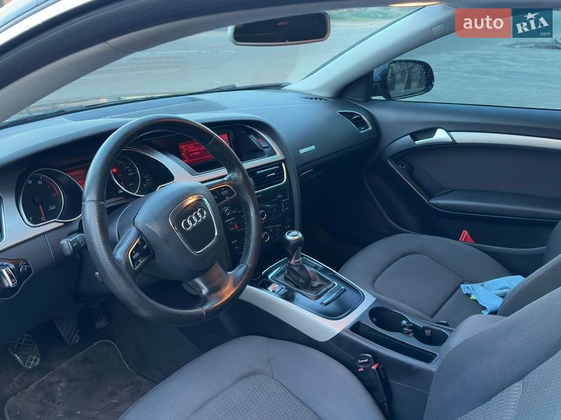 Купе Audi A5 2010 в Яготині