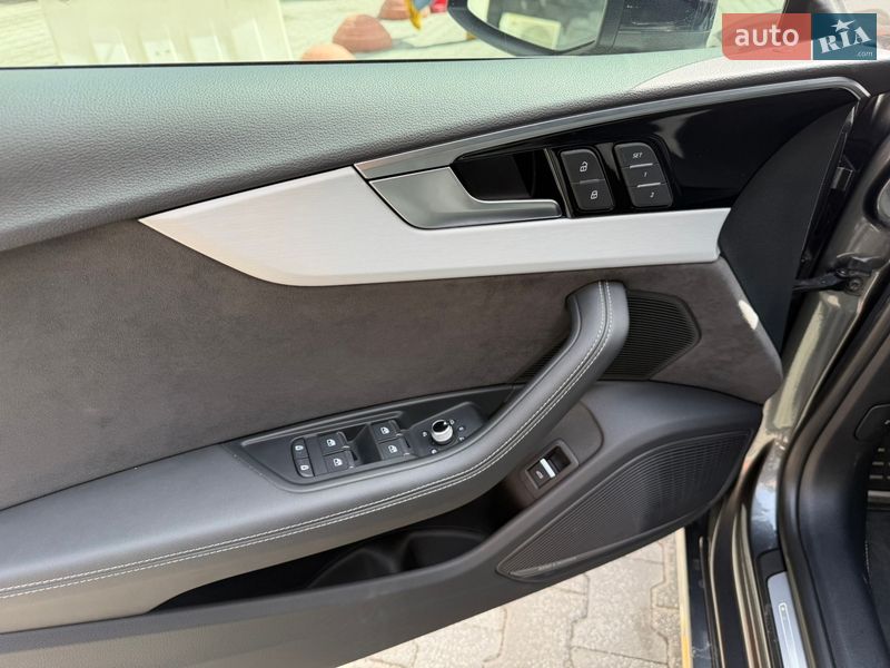 Лифтбек Audi A5 2023 в Киеве