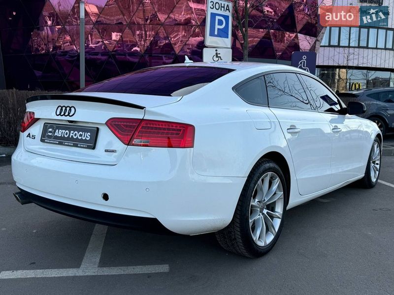 Купе Audi A5 2015 в Києві