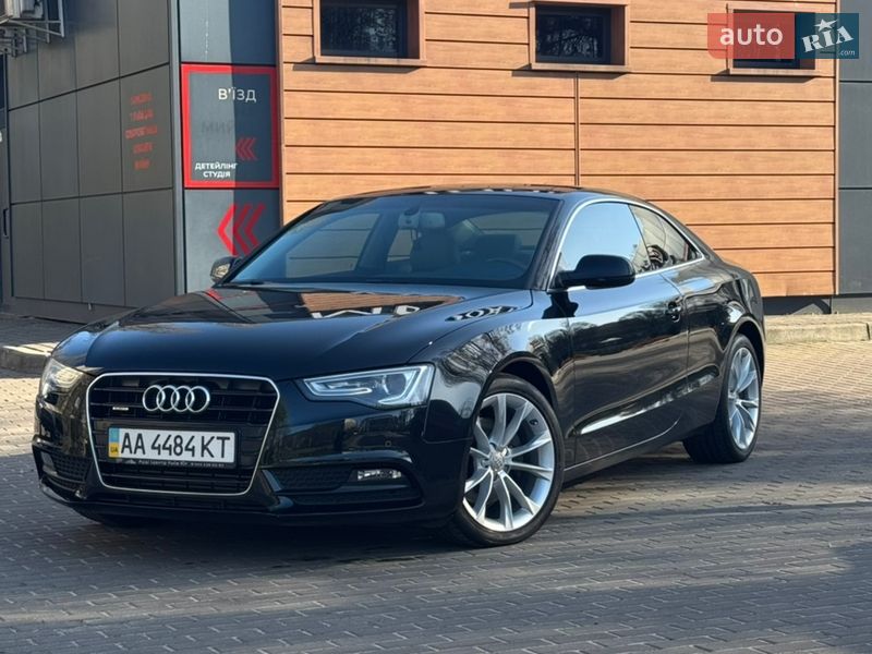 Купе Audi A5 2012 в Києві