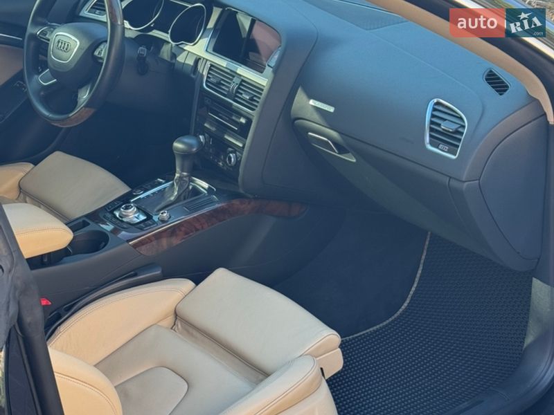 Купе Audi A5 2012 в Києві
