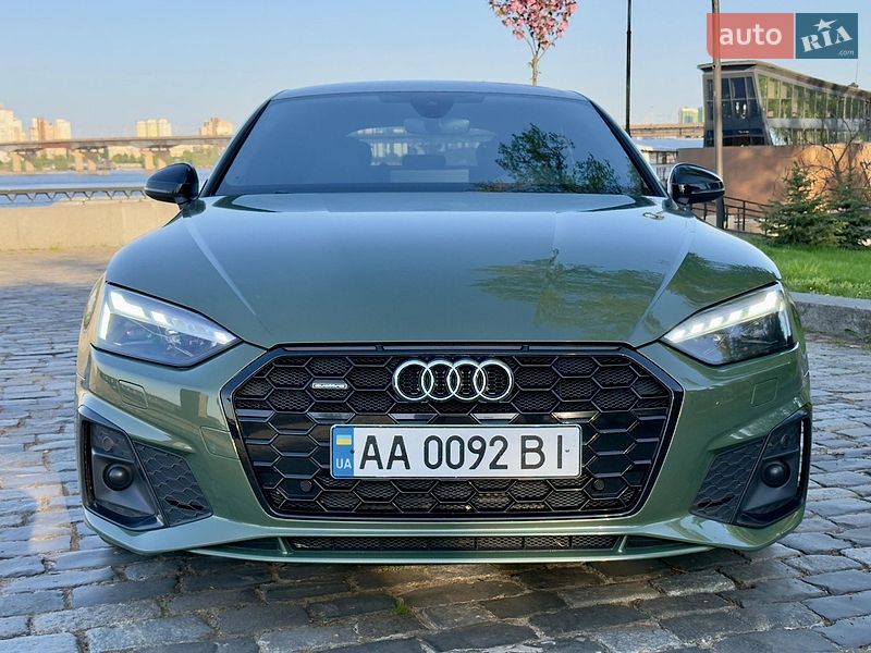 Купе Audi A5 2022 в Киеве