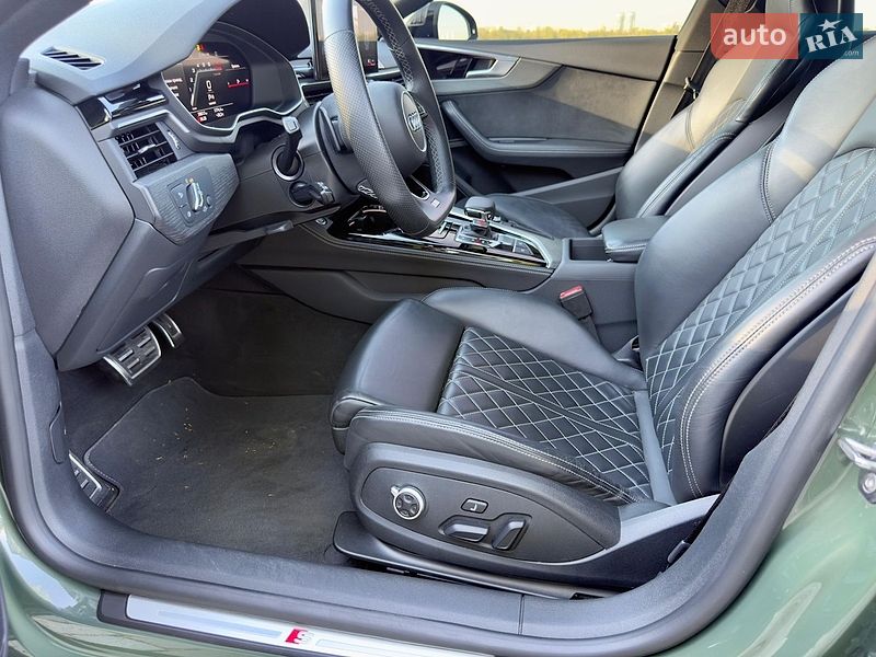 Купе Audi A5 2022 в Киеве