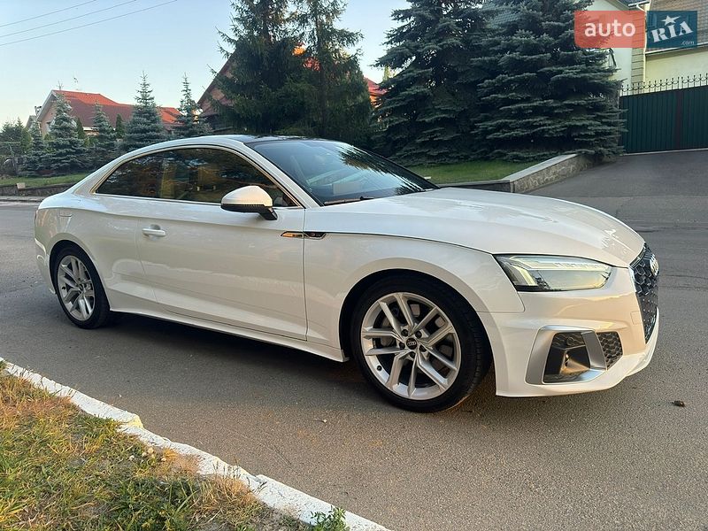 Купе Audi A5 2023 в Киеве