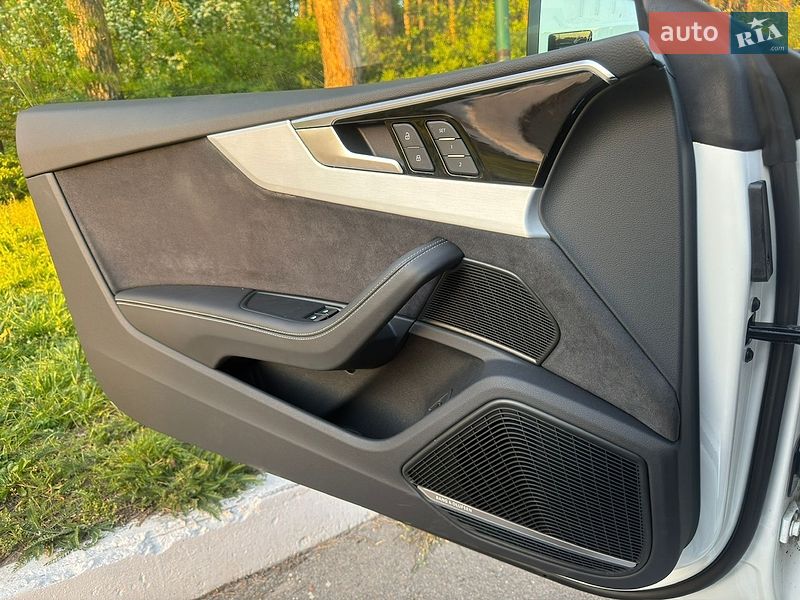 Купе Audi A5 2023 в Киеве