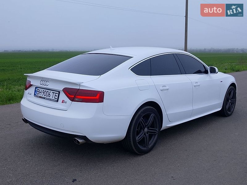 Купе Audi A5 2012 в Раздельной
