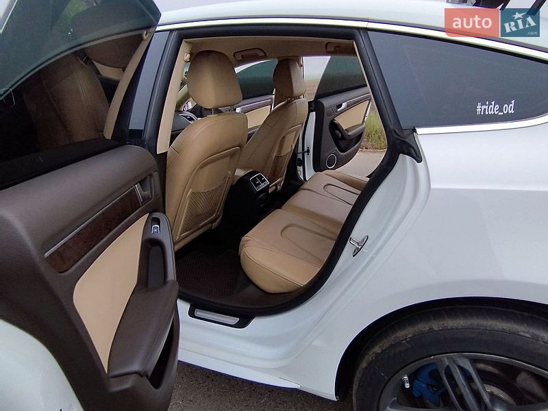 Купе Audi A5 2012 в Раздельной