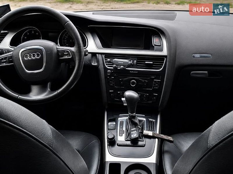 Купе Audi A5 2010 в Дніпрі