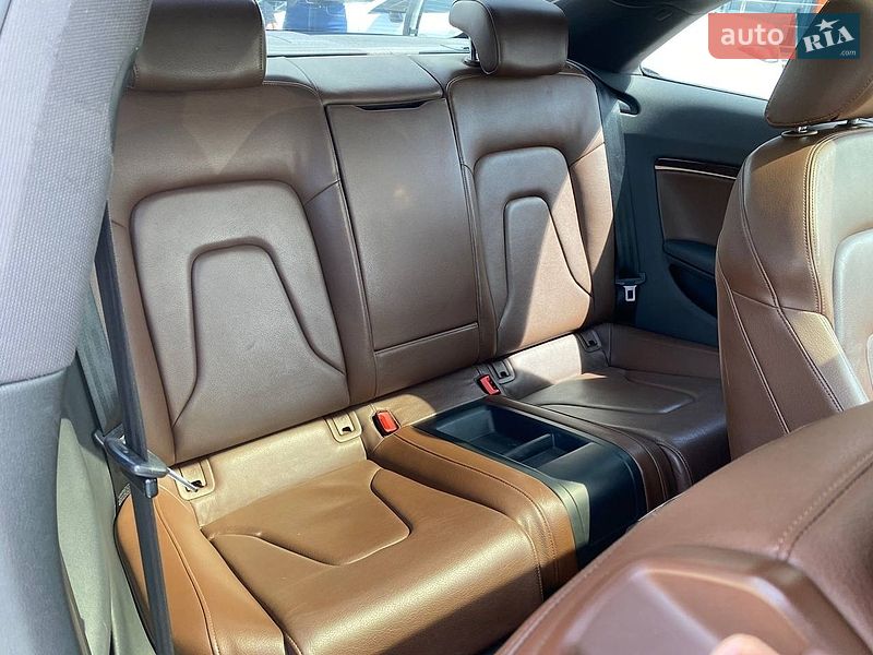 Купе Audi A5 2012 в Львові