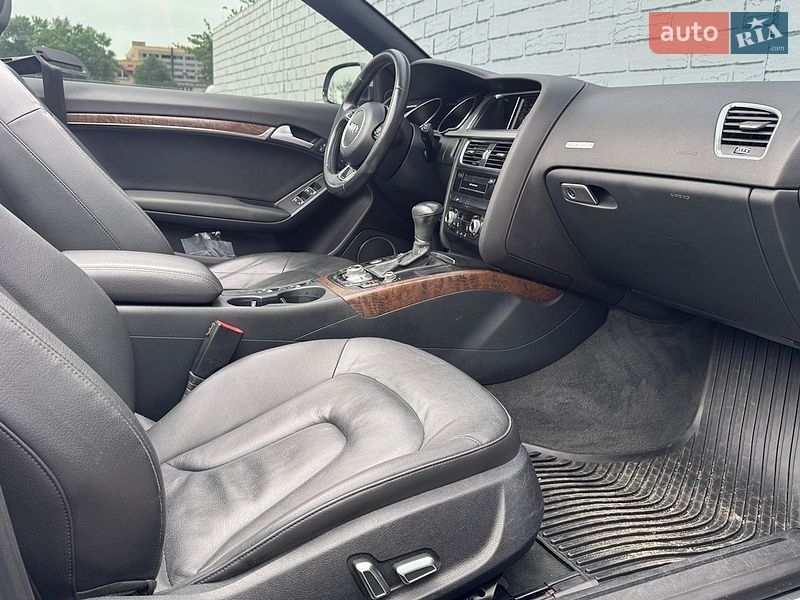 Кабриолет Audi A5 2012 в Киеве