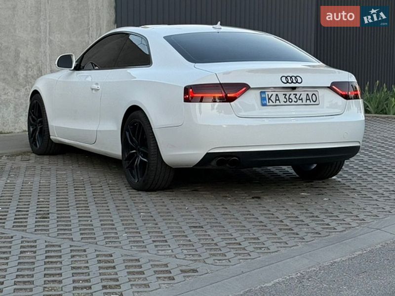 Купе Audi A5 2013 в Києві