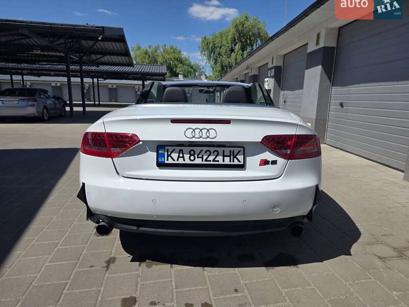 Кабриолет Audi A5 2012 в Житомире