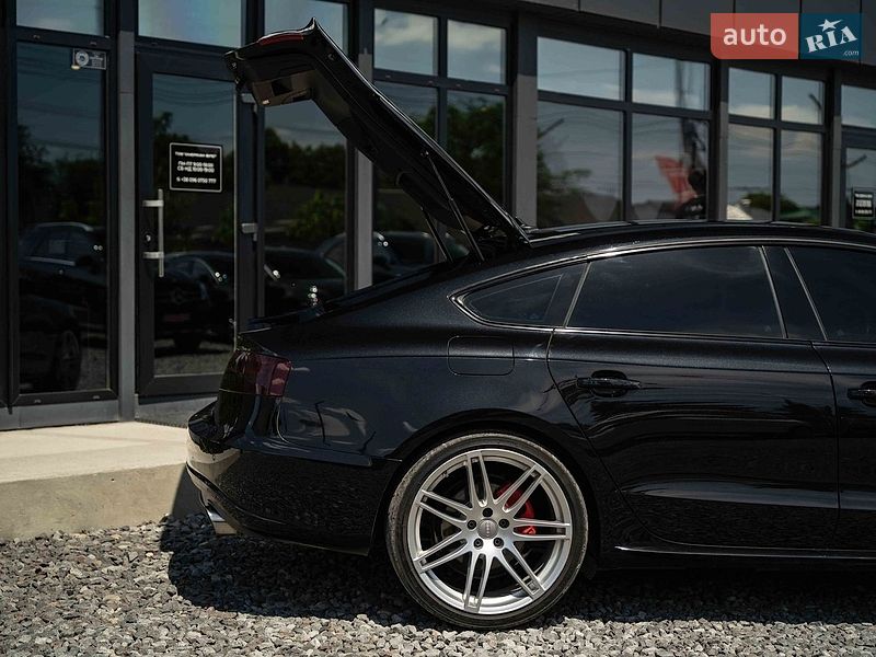Купе Audi A5 2011 в Черновцах