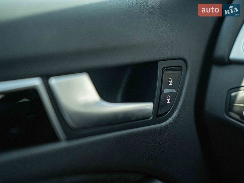 Купе Audi A5 2011 в Черновцах