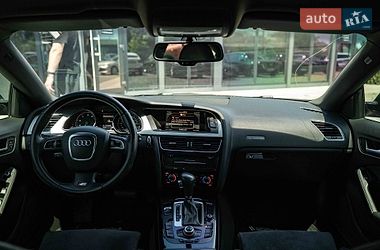 Купе Audi A5 2011 в Черновцах