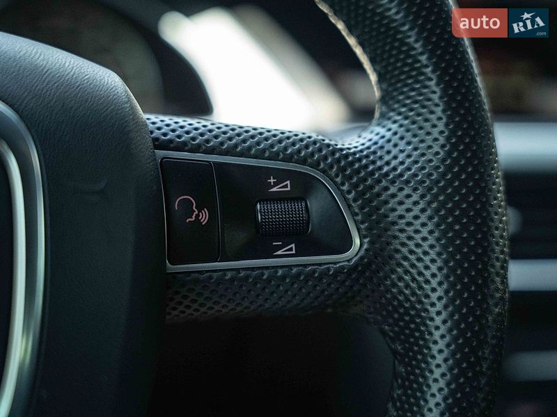 Купе Audi A5 2011 в Черновцах