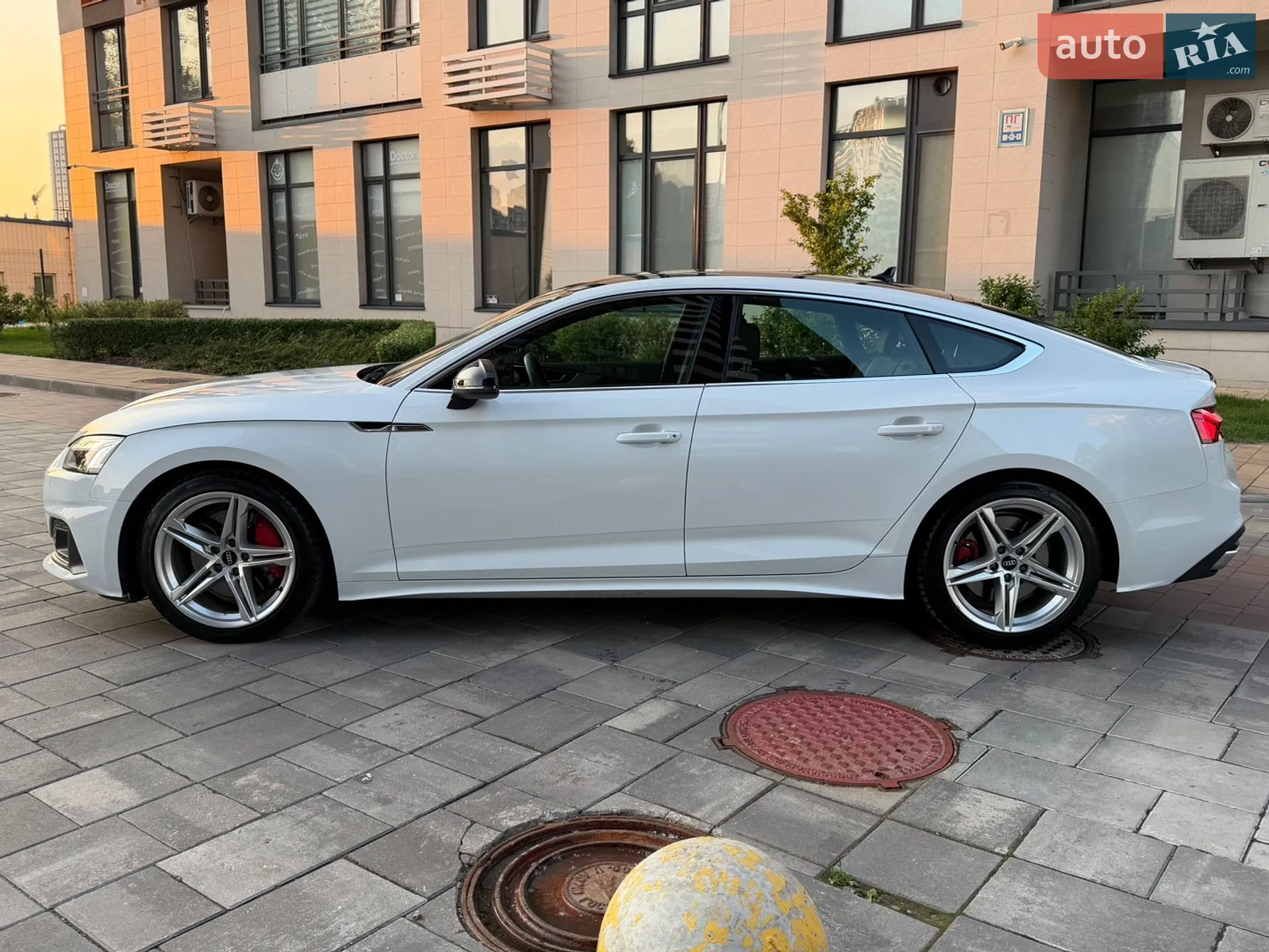 Audi A5 2022 VIN WAUZZZF5XNA023238 фото оголошення 4 з 6