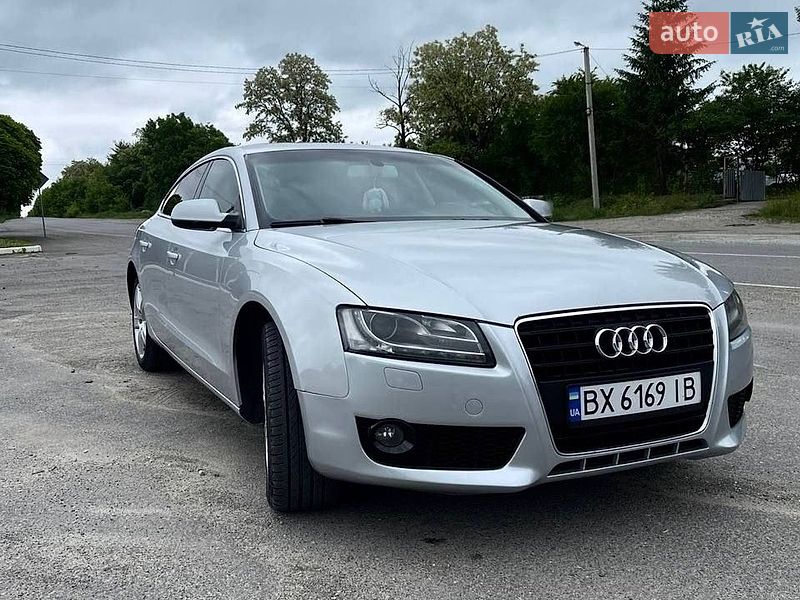 Купе Audi A5 2010 в Городке