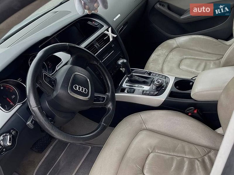 Купе Audi A5 2010 в Городку