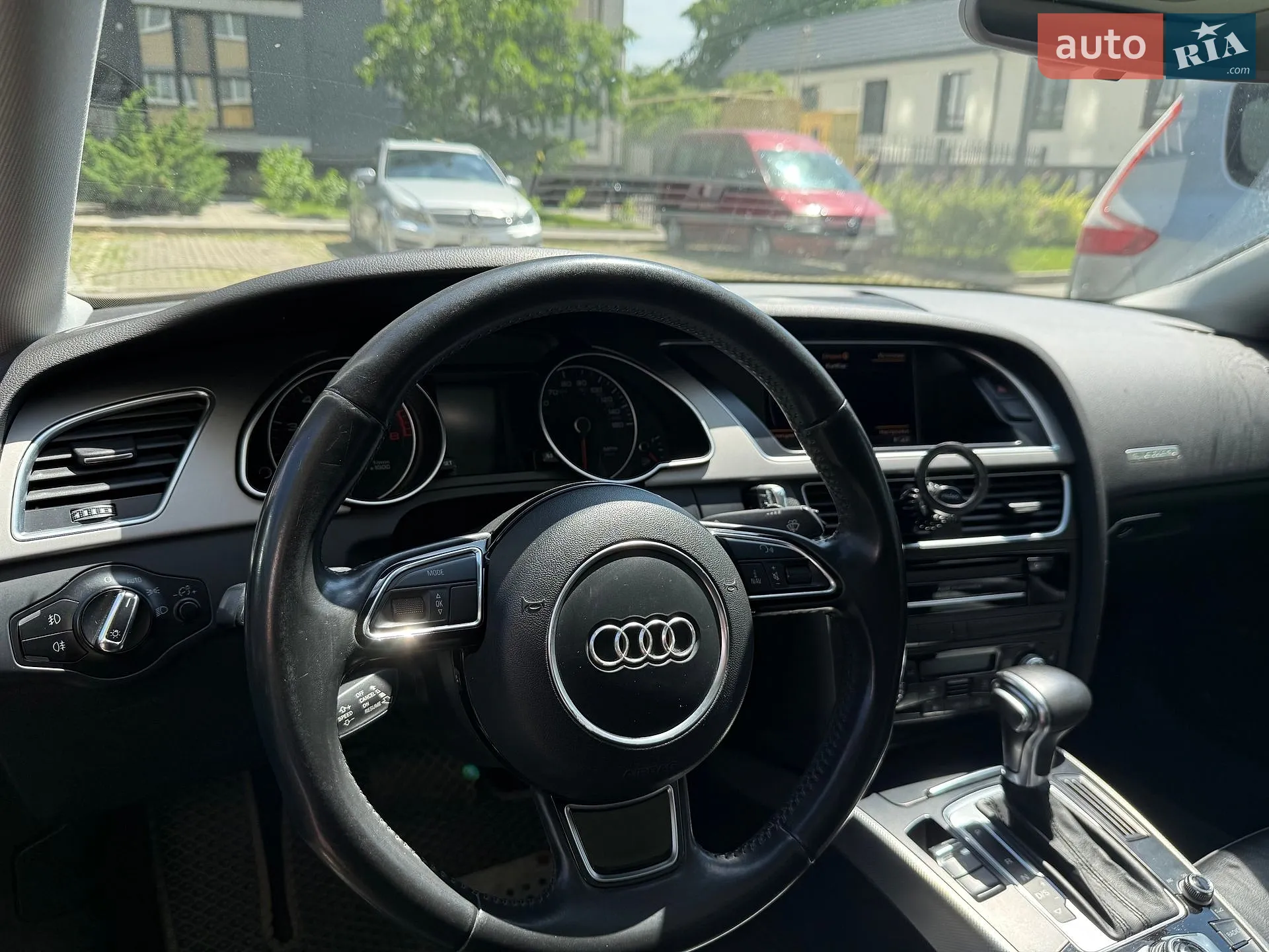 Audi A5 2014 VIN WAUCFAFR4FA010506 фото оголошення 3 з 9