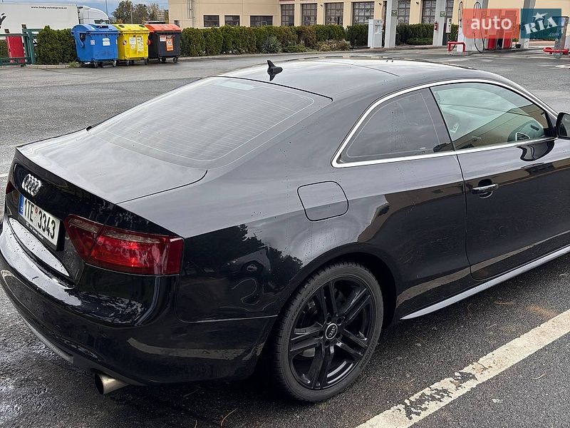 Купе Audi A5 2010 в Киеве