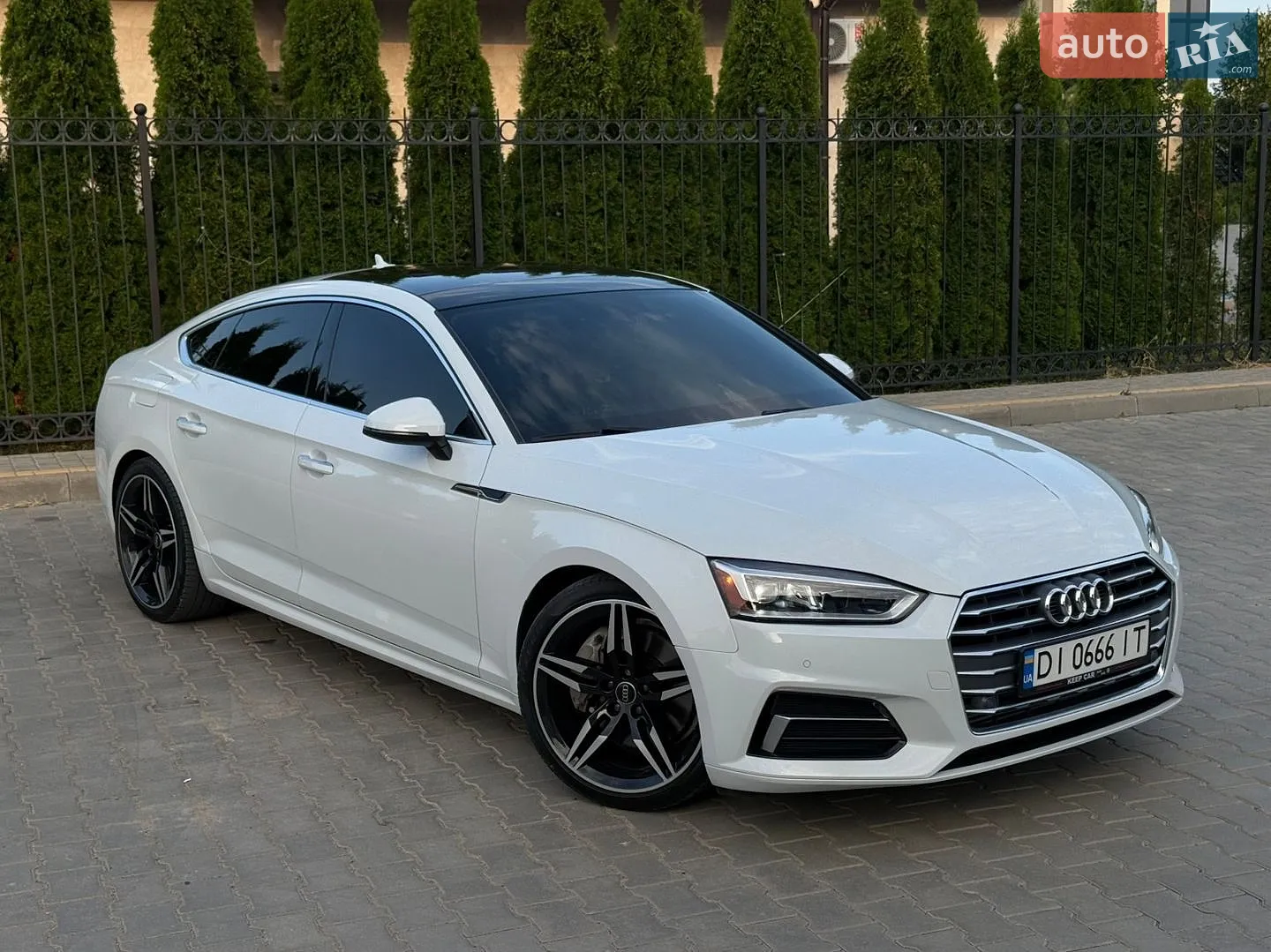 Audi A5 2012 VIN WAUZZZ8T2DA037578 фото оголошення 2 з 22