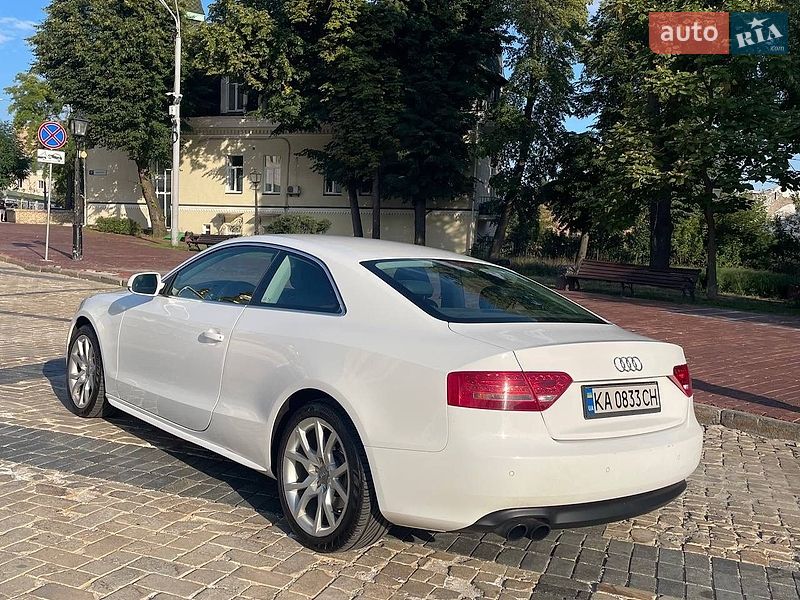 Купе Audi A5 2010 в Киеве