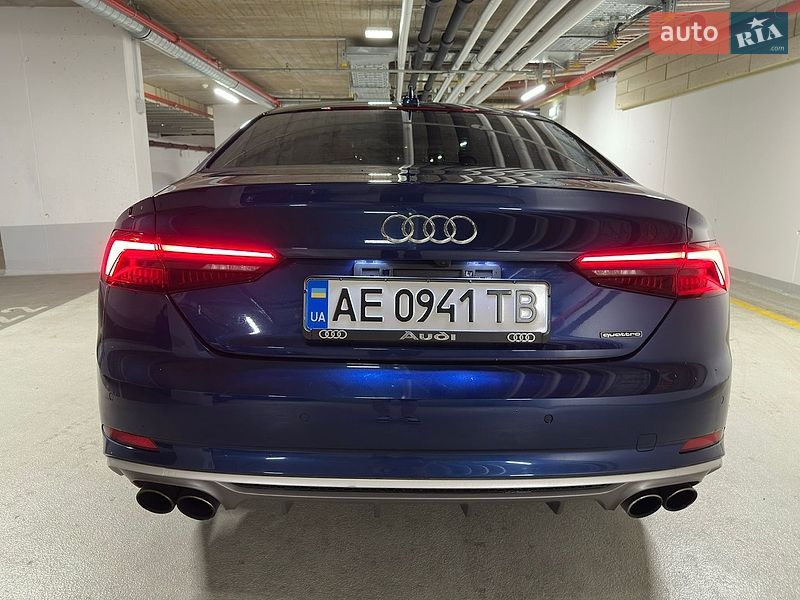 Купе Audi A5 2018 в Киеве фото 15 Купе Audi A5 2018 в Киеве