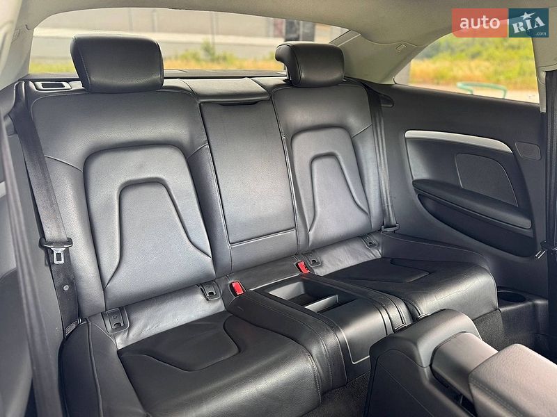Купе Audi A5 2013 в Львові