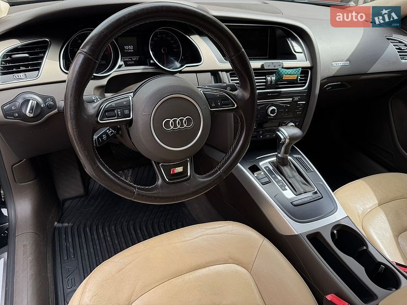 Купе Audi A5 2012 в Києві