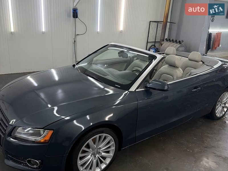 Кабриолет Audi A5 2010 в Лановцах