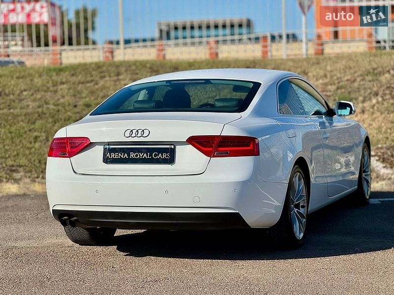 Купе Audi A5 2013 в Киеве