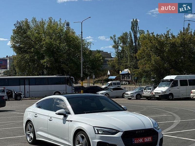 Лифтбек Audi A5 2021 в Киеве