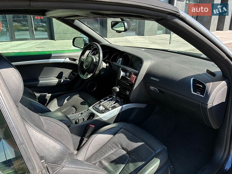 Кабріолет Audi A5 2013 в Києві