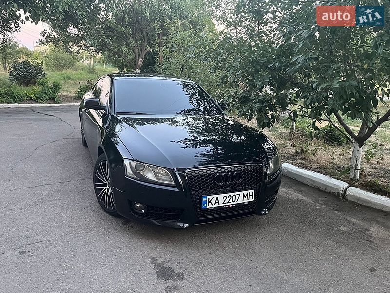 Купе Audi A5 2009 в Киеве
