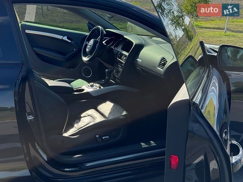 Купе Audi A5 2014 в Дніпрі