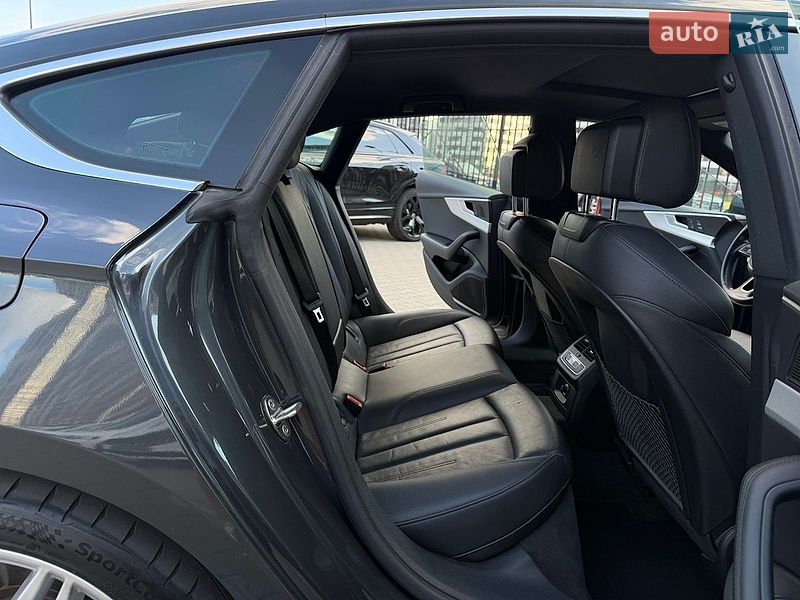 Купе Audi A5 2018 в Киеве